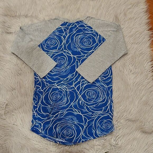 Lularoe randy womens blue and gray rose pattern quarter sleeve‎ shirt size xxs - Picture 5 of 5